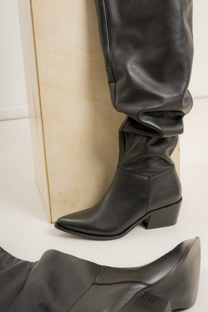 Bota bucanera larga REESE