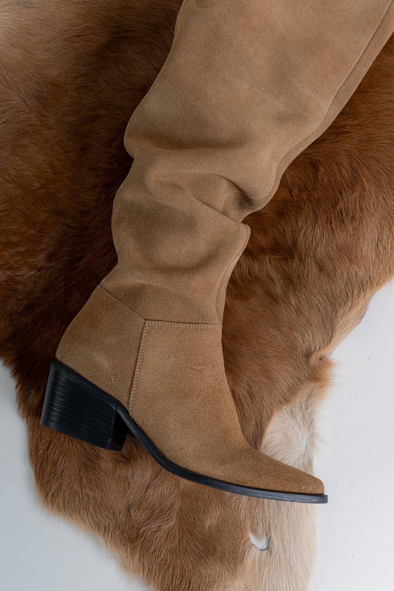 Bota bucanera larga REESE