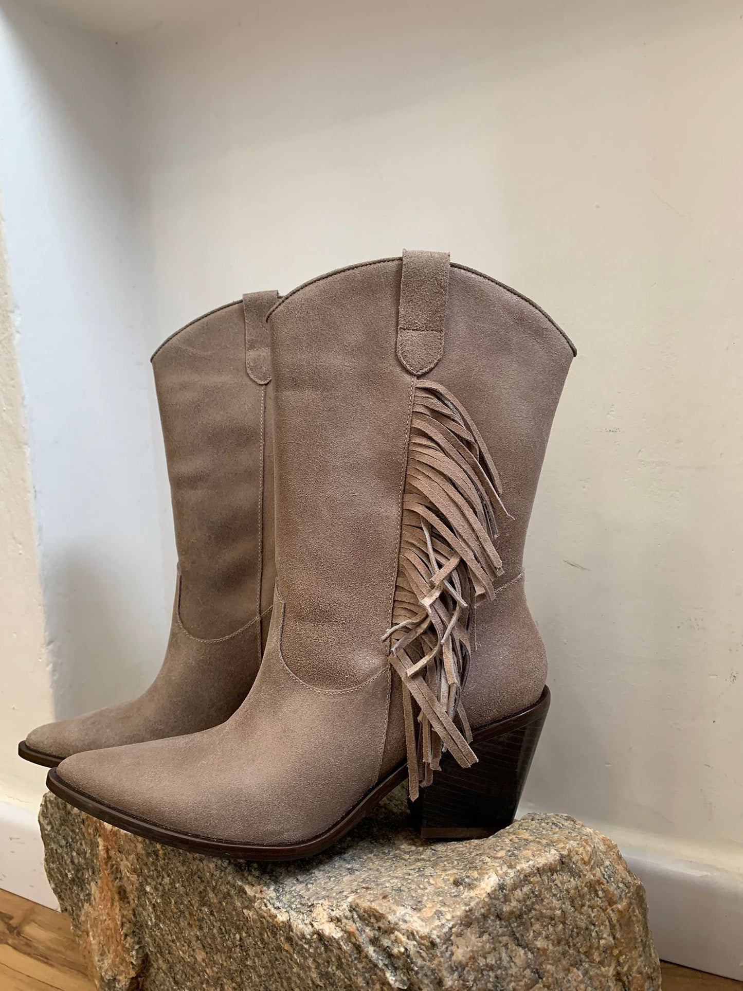Bota texana con flecos AVANI